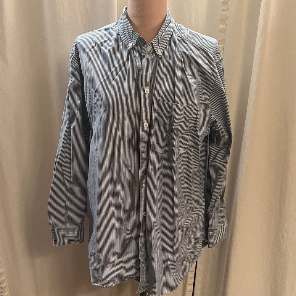 American Eagle Outfitters Blue Pin Striped Button Down Shirt